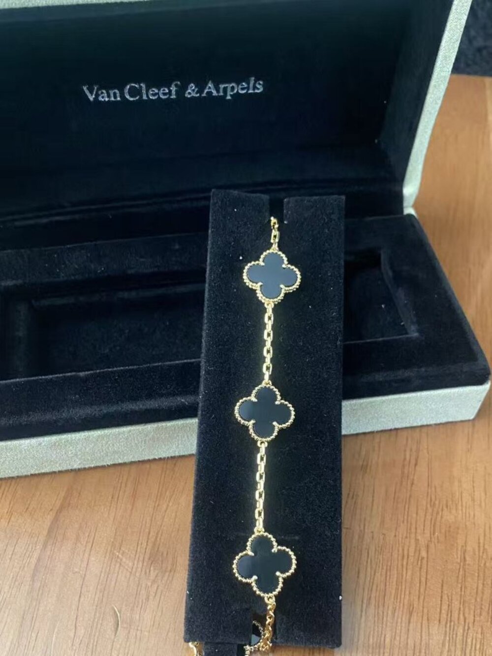 Van Cleef & Arpels  Bracelet